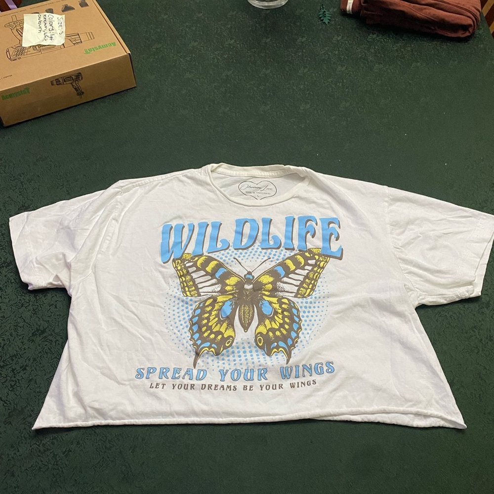 Wildlife Graphic White Crop Top
